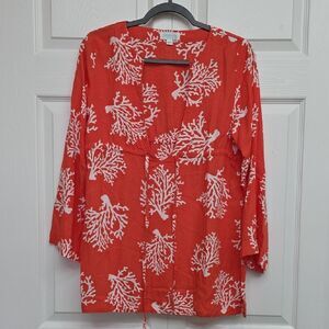 5 For $25 Escapada Coral and White Coral Print Beach Blouse Pullover